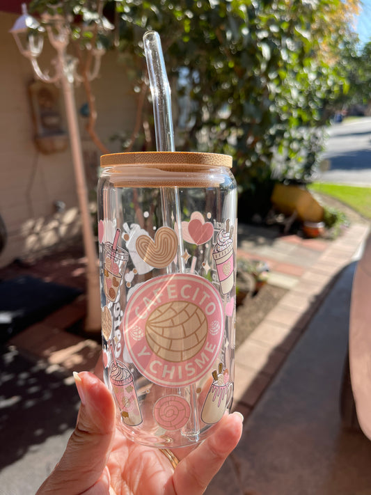 Cafecito y Chisme Glass Cup